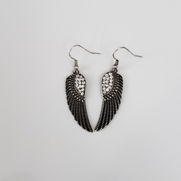 Flash Sale Silver Angel Wing Earrings - Picture 3 of 3